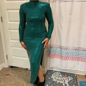 City Vibe size small green and gold sequin midi evening fall dress.
